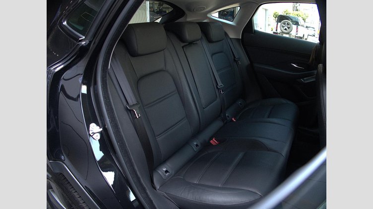 2019 認定中古車 Jaguar E-Pace サントリーニブラック D180 オートマチック全輪駆動 S