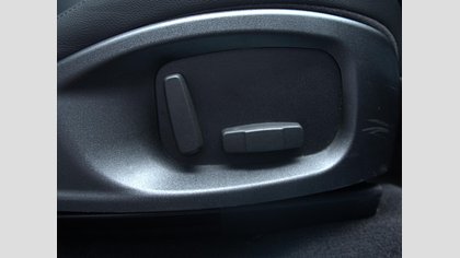 E-Pace 43