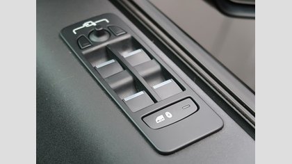 Discovery Sport 27