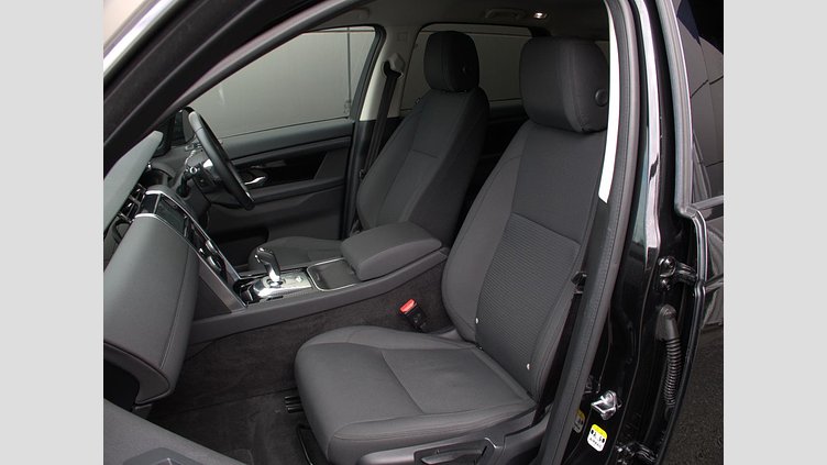 2019 認定中古車 Land Rover Discovery Sport サントリーニブラック D180 AWD（オートマチック） 標準ホイールベース ディスカバリー スポーツ