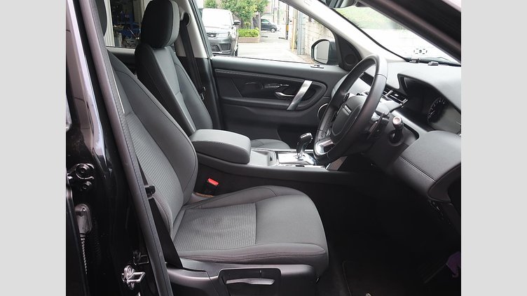 2019 認定中古車 Land Rover Discovery Sport サントリーニブラック D180 AWD（オートマチック） 標準ホイールベース ディスカバリー スポーツ