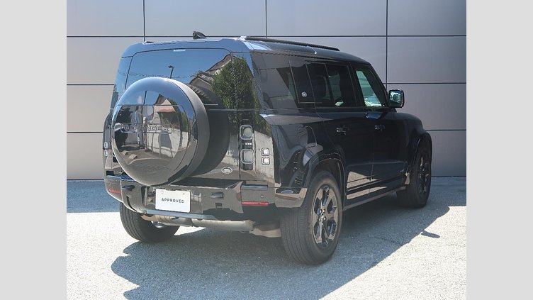 2022 認定中古車 Land Rover Defender 110 サントリーニブラック D300 AWD（AT） X