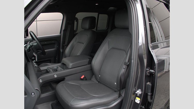 2024 認定中古車 Land Rover Defender 110 カルパチアングレイ D350 ディーゼルマイルドハイブリッド X-Dynamic HSE