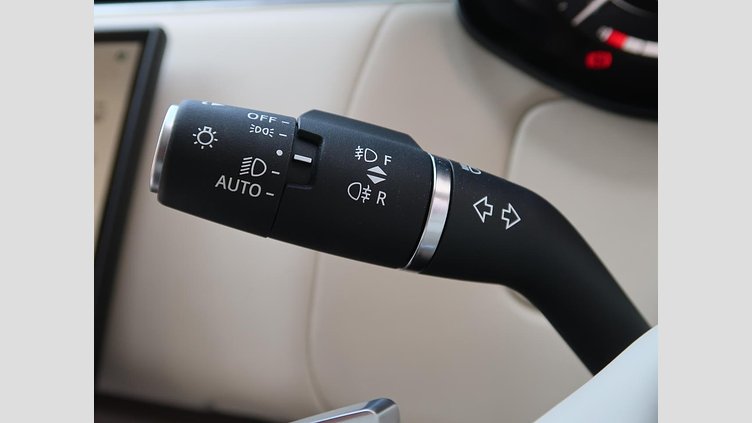 2025 認定中古車 Land Rover Range Rover サントリーニブラック D350 AWD MHEV（AT） スタンダードホイールベース Autobiography