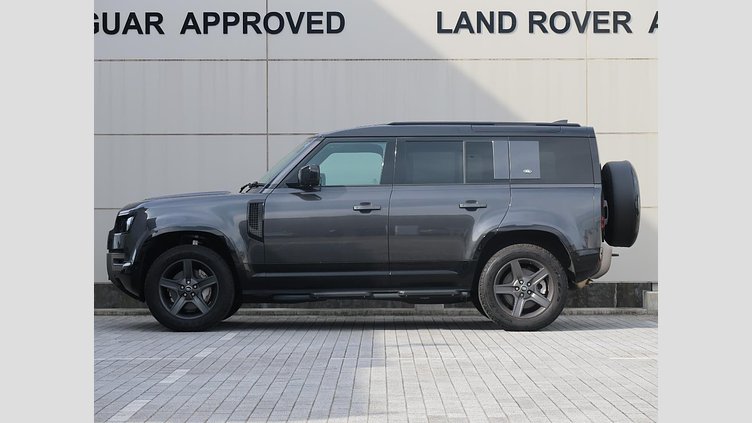2023 認定中古車 Land Rover Defender 110 カルパチアングレイ D300 AWD（AT） X-DYNAMIC SE