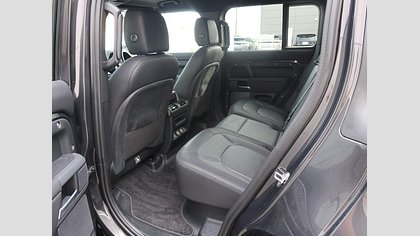 Defender 110 44