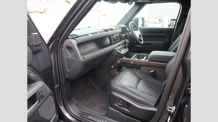 2023 認定中古車 Land Rover Defender 110 カルパチアングレイ D300 AWD（AT） X-DYNAMIC SE