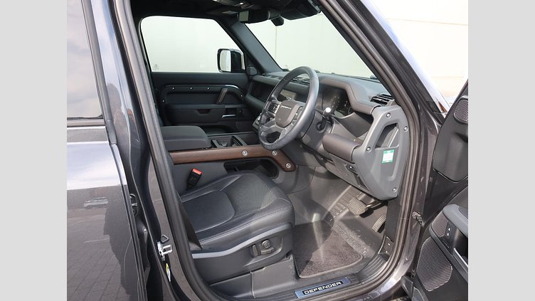2023 認定中古車 Land Rover Defender 110 カルパチアングレイ D300 AWD（AT） X-DYNAMIC SE