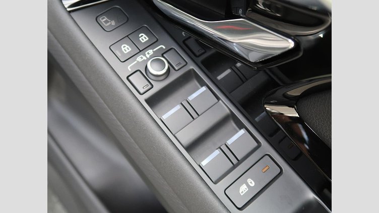 2021 認定中古車 Land Rover Range Rover Evoque Santorini Black 2.0 litre i4P​ S
