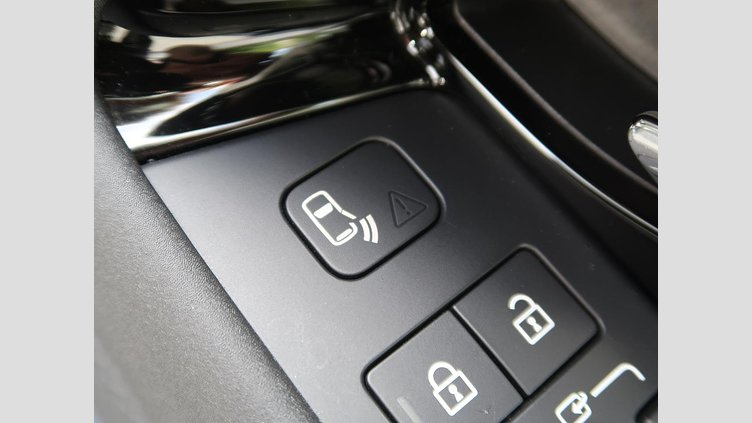 2021 認定中古車 Land Rover Range Rover Evoque Santorini Black 2.0 litre i4P​ S