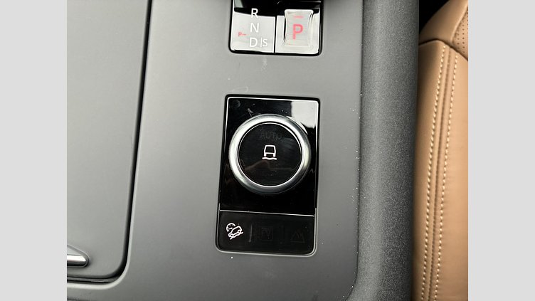 2025 認定中古車 Land Rover Discovery Lantau Bronze 3.0 litre i6D​ Dynamic HSE