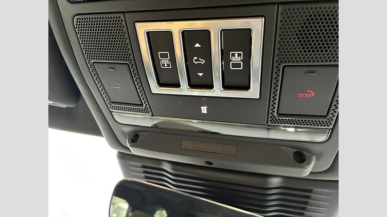 2025 認定中古車 Land Rover Discovery Lantau Bronze 3.0 litre i6D​ Dynamic HSE