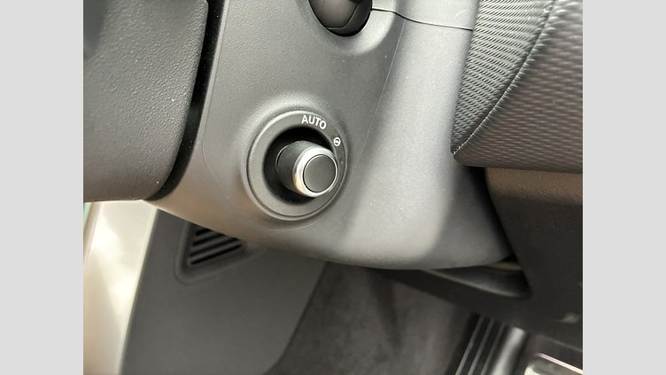 2025 認定中古車 Land Rover Discovery Lantau Bronze 3.0 litre i6D​ Dynamic HSE