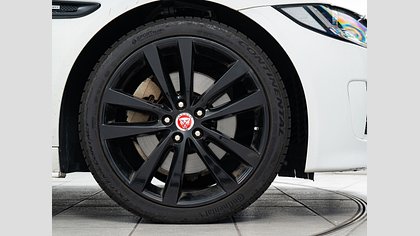 XE 8