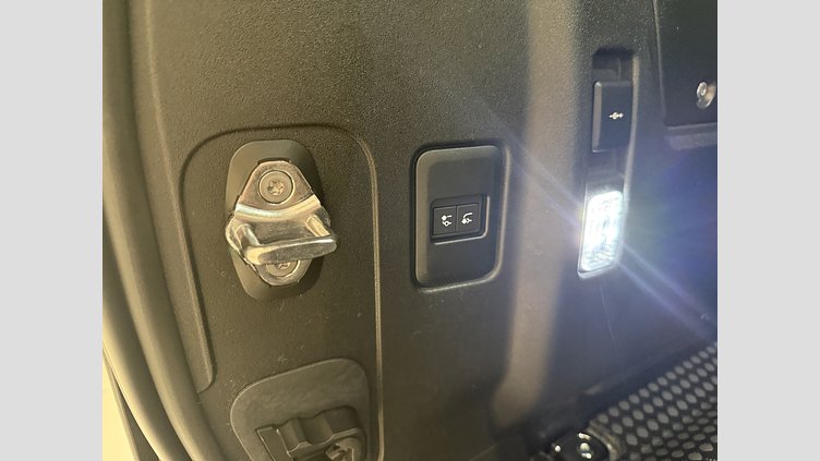 2026 Ny Land Rover Defender 110 Borasco Grey Bensin Laddhybrid X-Dynamic SE