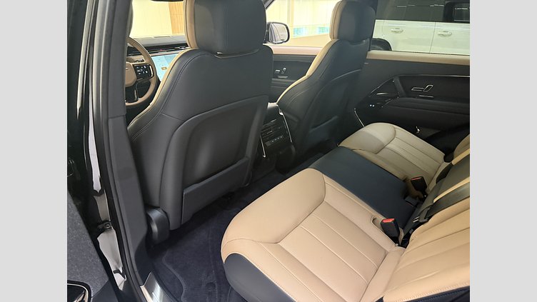 2025 Ny Land Rover Range Rover Sport Santorini Black P460e Bensin Plug-in Hybrid Kort hjulbas (SWB) Dynamic SE