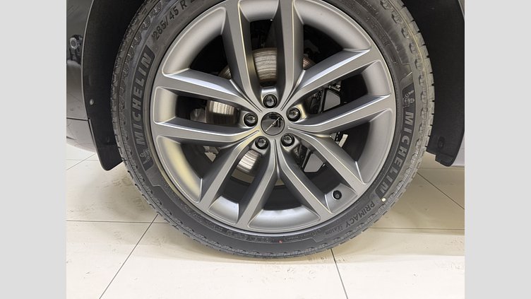2025 Ny Land Rover Range Rover Sport Santorini Black P460e Bensin Plug-in Hybrid Kort hjulbas (SWB) Dynamic SE