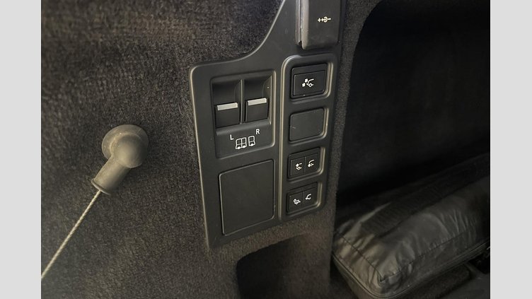 2023 Approved Land Rover Discovery Carpathian Grey DIESEL D300 R-Dynamic HSE 
