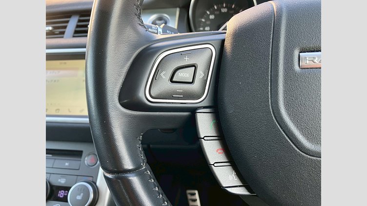 2017 認定中古車 Land Rover Range Rover Evoque Fuji White 2.0 litre Si4 Petrol  FREESTYLE (SE)
