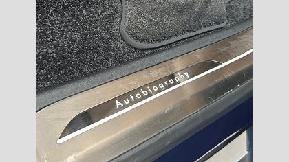 Range Rover 24