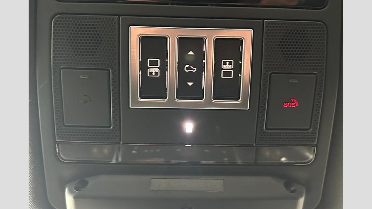 2025 Approved Land Rover Discovery Varesine Blue Automatic D350 Dynamic HSE