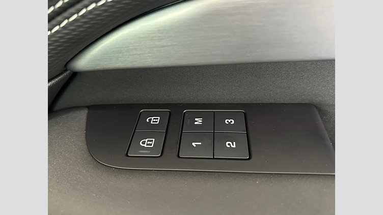2025 Approved Land Rover Discovery Varesine Blue Automatic D350 Dynamic HSE