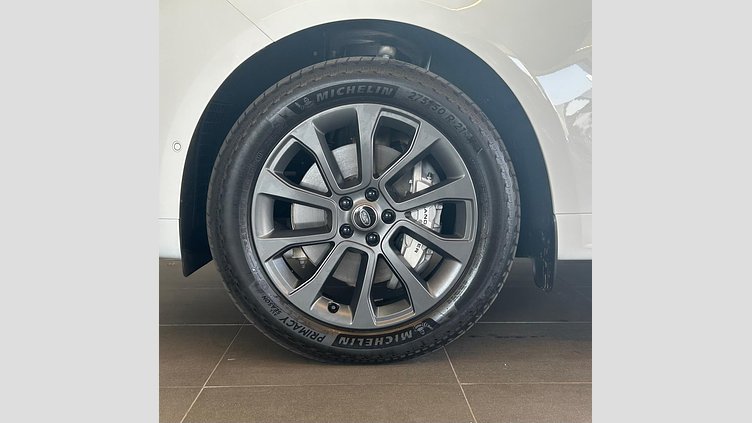 2025 Approved Land Rover Range Rover Sport Fuji White Automatic D350 Dynamic HSE