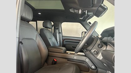 Defender 110 23
