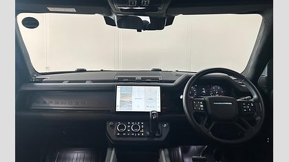 Defender 110 17