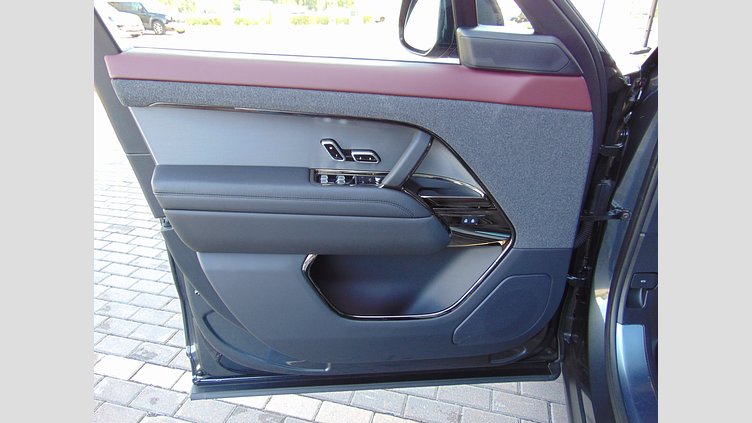 2025 Вживаний Land Rover Range Rover Sport Charente Grey 3.0 litre i6D​ Dynamic HSE