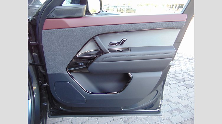 2025 Вживаний Land Rover Range Rover Sport Charente Grey 3.0 litre i6D​ Dynamic HSE