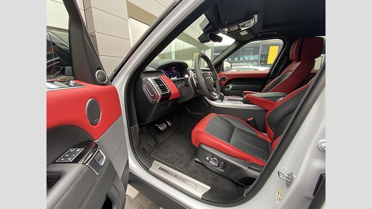 2020 JAZDENÉ VOZIDLÁ Land Rover Range Rover Sport Yulong White 3.0D SDV6 306 PS AWD Auto                                    HSE Dynamic