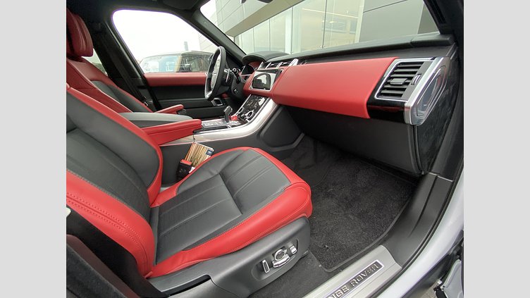 2020 JAZDENÉ VOZIDLÁ Land Rover Range Rover Sport Yulong White 3.0D SDV6 306 PS AWD Auto                                    HSE Dynamic