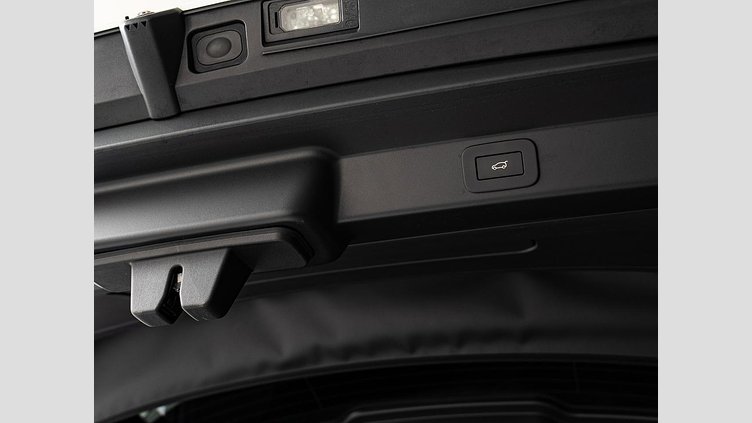 2023 認定中古車 Land Rover Range Rover Sport フジホワイト D300マイルドハイブリッド スタンダードホイールベース Dynamic HSE