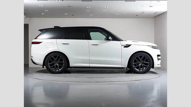 2023 認定中古車 Land Rover Range Rover Sport フジホワイト D300マイルドハイブリッド スタンダードホイールベース Dynamic HSE