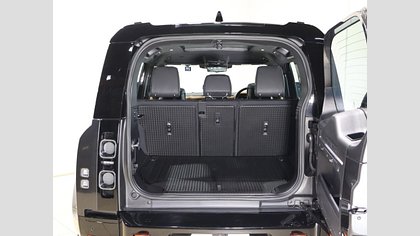 Defender 110 18