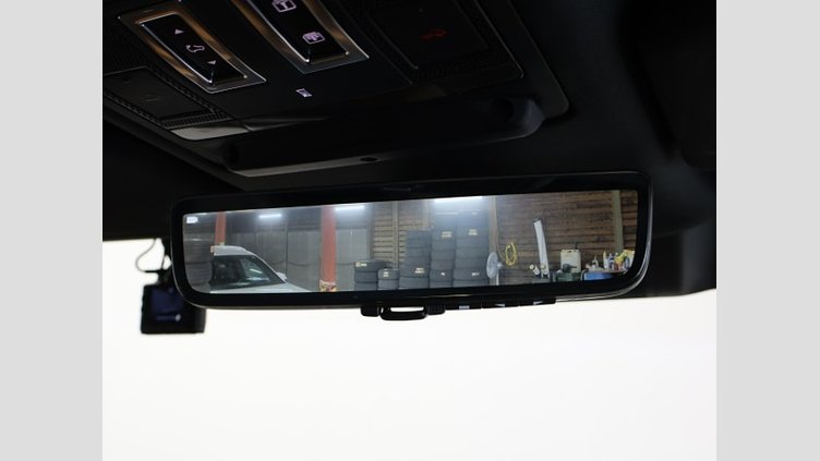 2023 認定中古車 Land Rover Defender 110 Carpathian Grey 3.0 litre i6D​ 110X D300