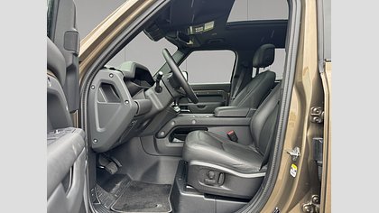 Defender 110 8