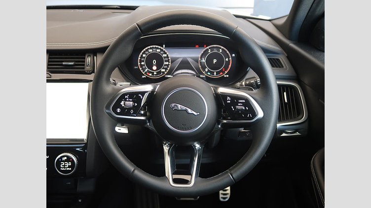 2024 認定中古車 Jaguar E-Pace Santorini Black 2.0 litre i4D​ R-Dynamic SE D200