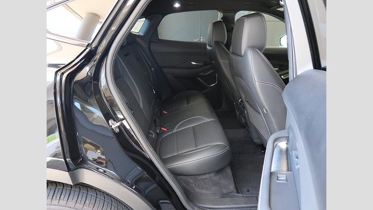 2024 認定中古車 Jaguar E-Pace Santorini Black 2.0 litre i4D​ R-Dynamic SE D200