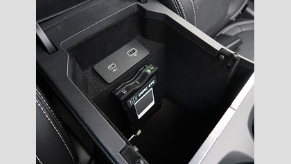 E-Pace 16