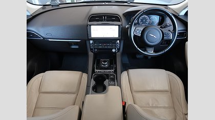 F-Pace 57