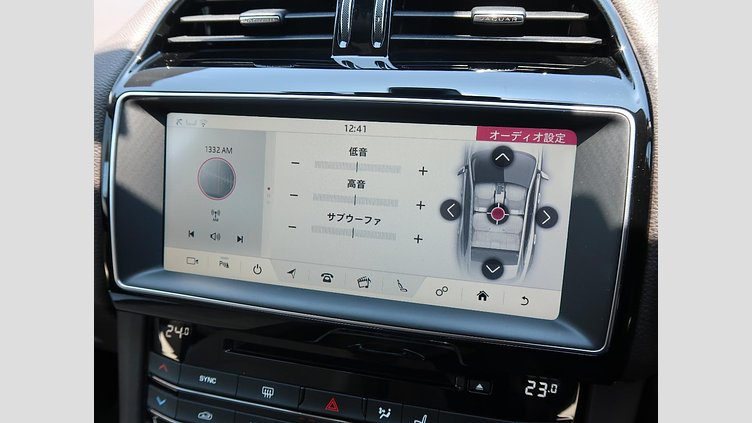 2016 認定中古車 Jaguar F-Pace British Racing Green ディーゼル プレステージ