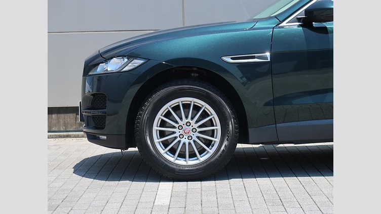2016 認定中古車 Jaguar F-Pace British Racing Green ディーゼル プレステージ