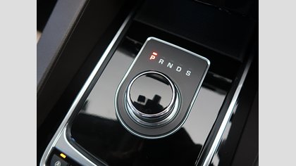 F-Pace 20