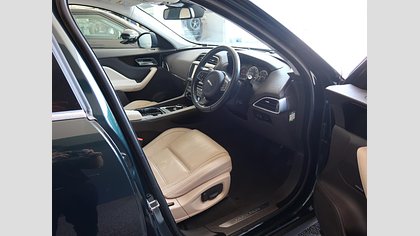 F-Pace 3