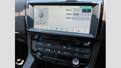 F-Pace 2