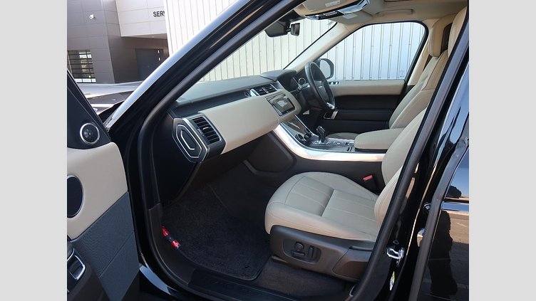 2021 認定中古車 Land Rover Range Rover Sport Santorini Black 3.0 litre i6D​ SE 300PS