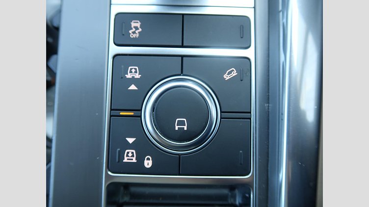 2021 認定中古車 Land Rover Range Rover Sport Santorini Black 3.0 litre i6D​ SE 300PS