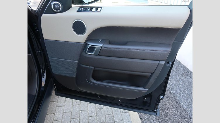 2021 認定中古車 Land Rover Range Rover Sport Santorini Black 3.0 litre i6D​ SE 300PS